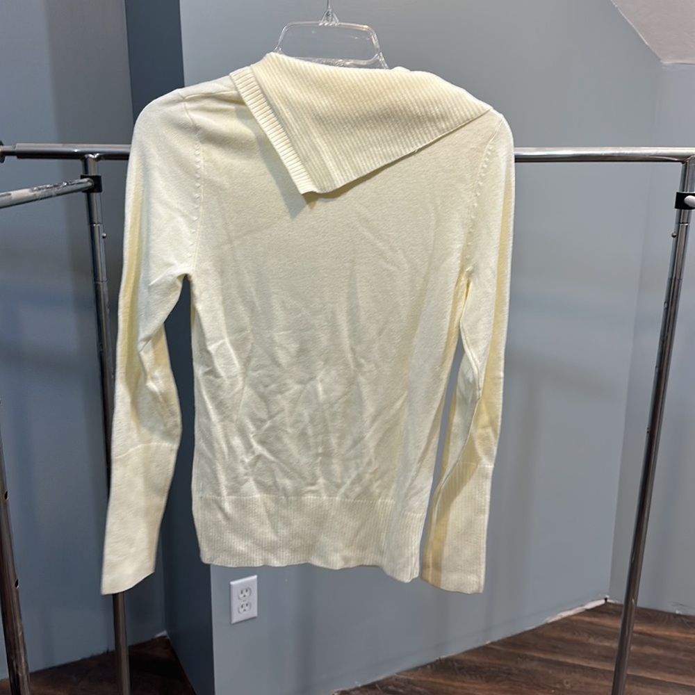 Sweater⛓️‍💥. - Picture 3 of 4